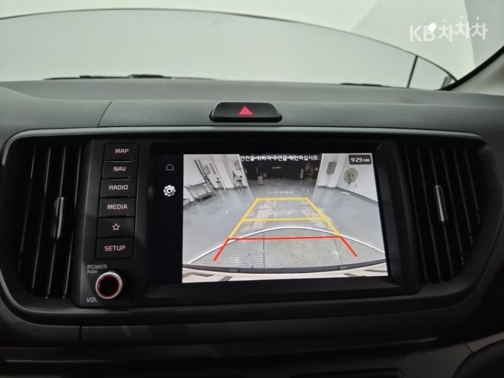 Kia The New (facelift) Kia Ray (van)1.0 Gasoline Signature - 14