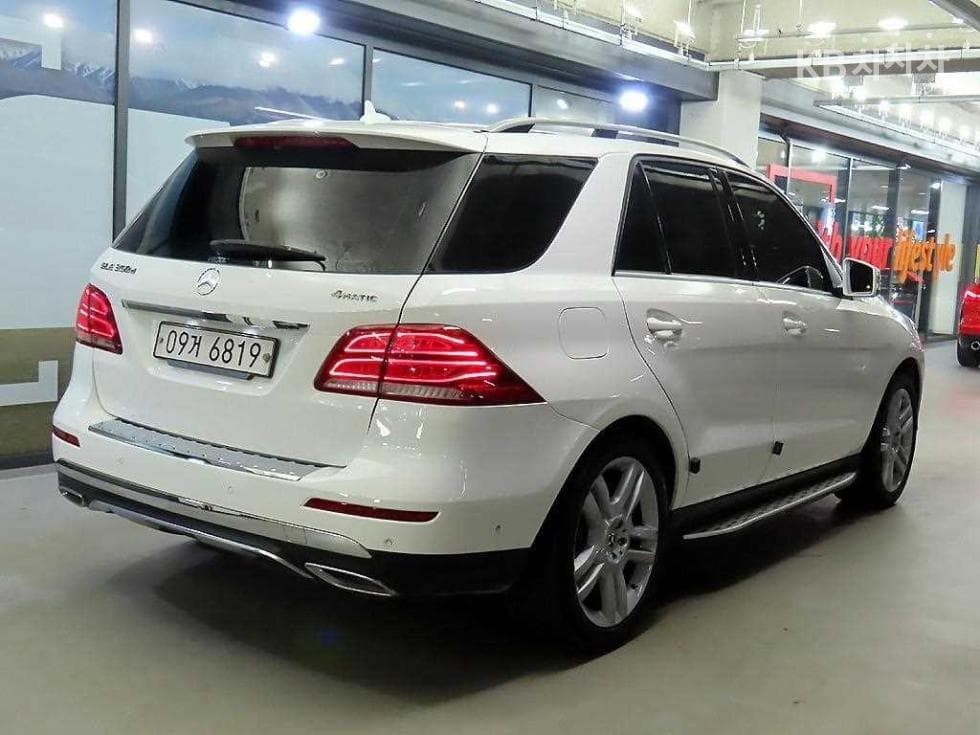 Mercedes-Benz GLE(W166)350 d 4Matic Стандартен - 4