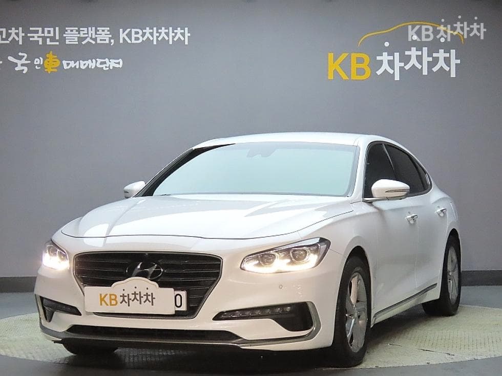 Hyundai Grandeur (Azera)IG Hybrid Exclusive Special (special feature/edition) - Image 1