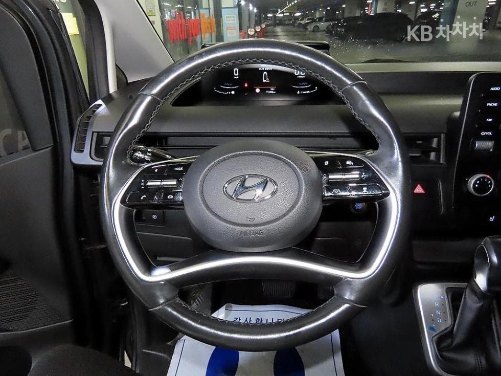 Hyundai Staria Cargo3.5 LPG Cargo 3 Modern - 7