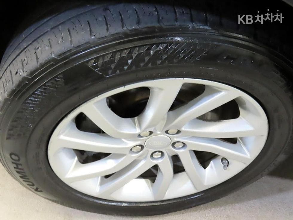 Land Rover 디스커버리 스포츠2.0 TD4 SE - 6