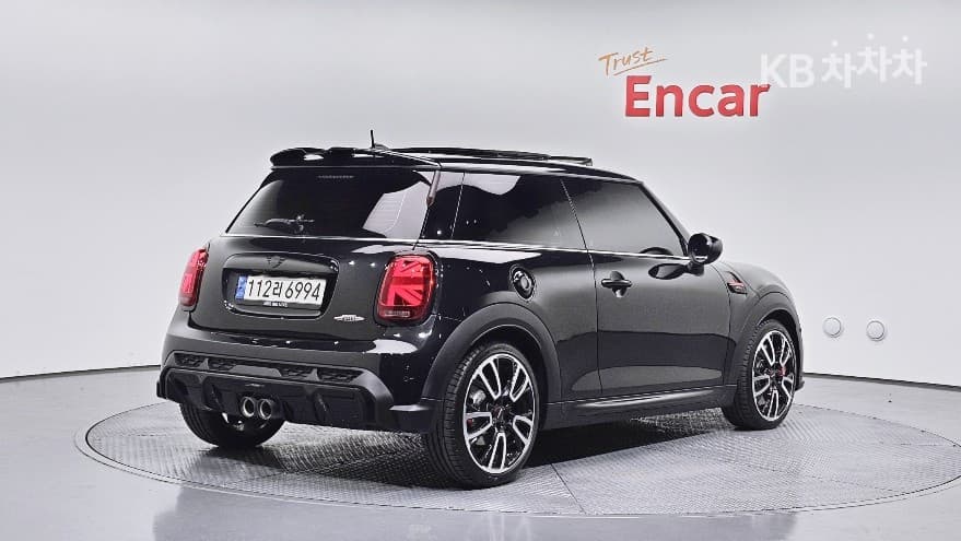 Mini Cooper 3도어S 2.0 JCW Standard - 2