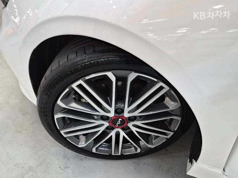 Киа The New (фейслифт) K3 GT(BD)1.6 Турбо Бензин Директ Инжекция 5-врати Signature - 20