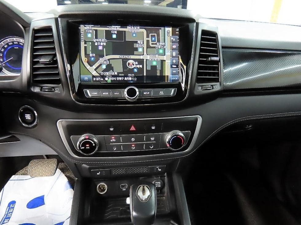 KG Mobility Rexton 스포츠2.2 4WD Prestige - 13