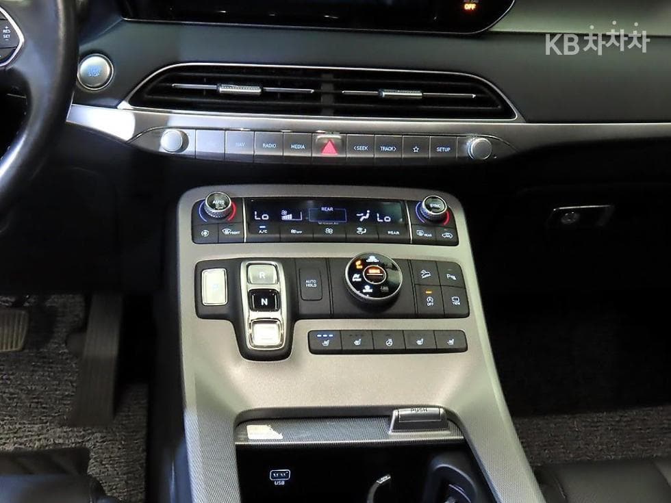 Хюндай Palisade3.8 Бензин 8-местен AWD Exclusive - 12