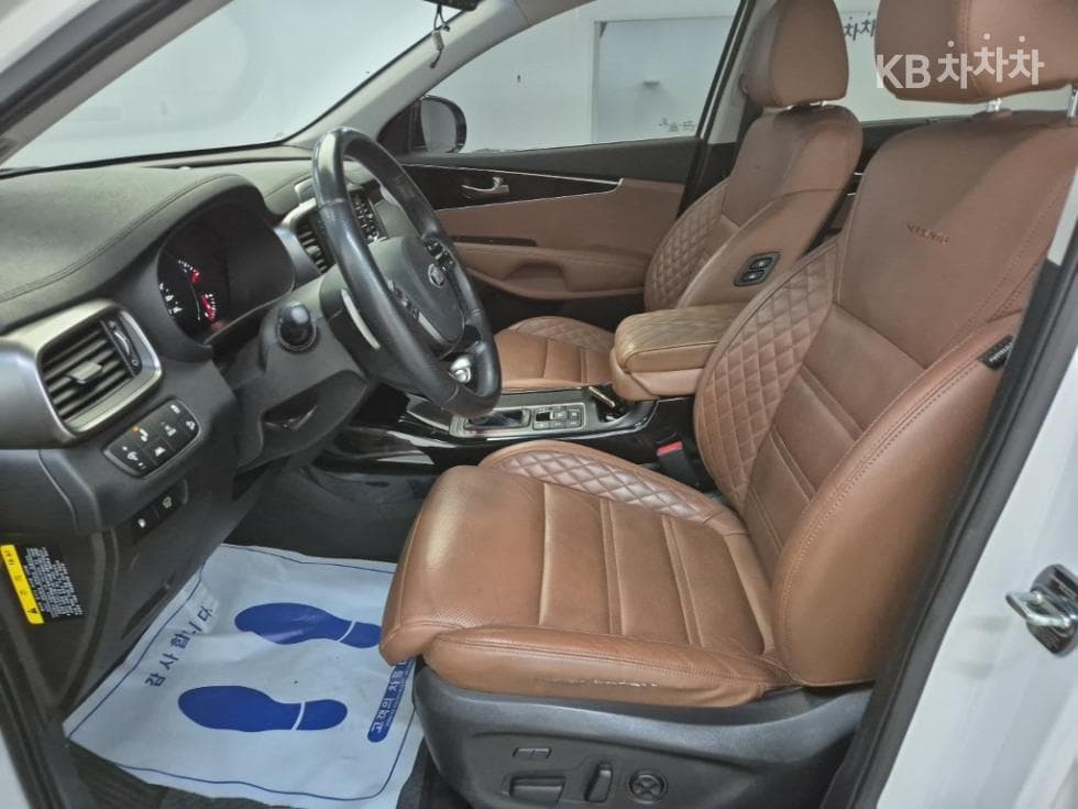 Киа The New (фейслифт) Sorento2.2 Дизел 4x4 마스터 - 11