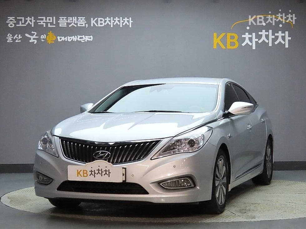 Hyundai Grandeur (Azera) Hybrid Premium - Image 1