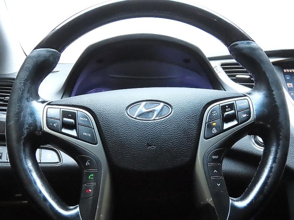 Hyundai Grandeur (Azera) HybridPremium - 17