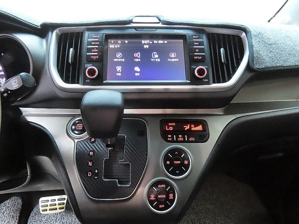 Kia The New (facelift) Ray (van)1.0 Gasoline Prestige - 17