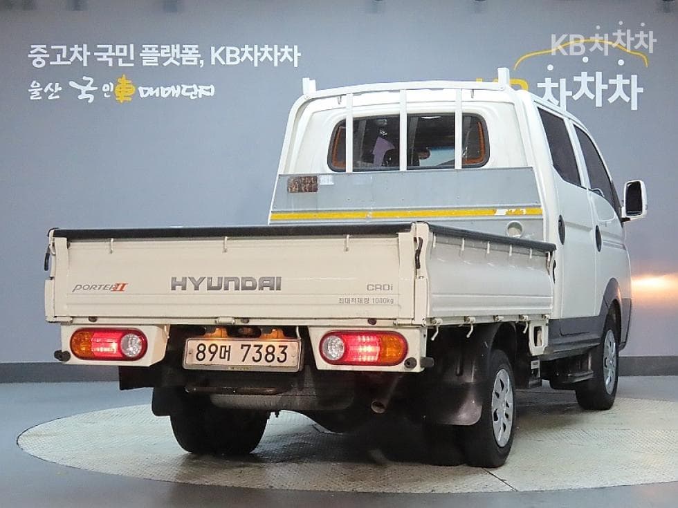 Hyundai Porter 2Extra Long Double Cab CRDi Premium - 2