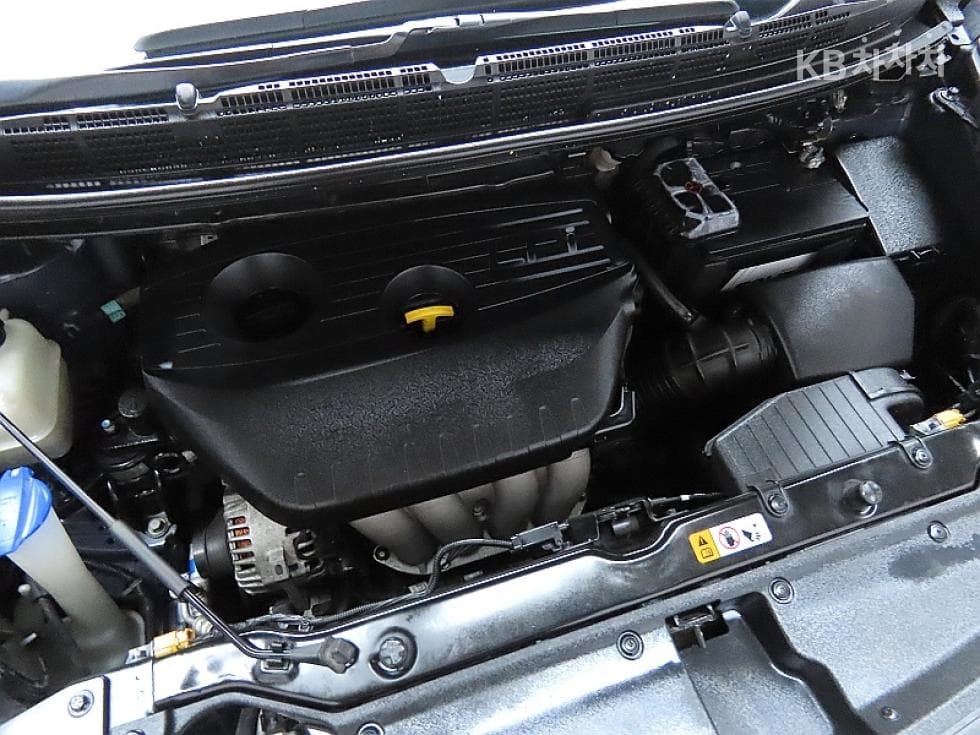 Kia All New Carens2.0 LPi Prestige 7-seater (Limousine) - 7
