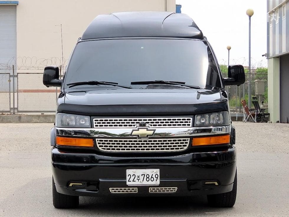 Chevrolet 익스프레스Ван 6.0 - Image 1