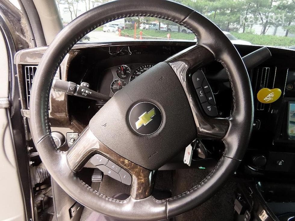 Chevrolet 익스프레스Ван6.0 - 8