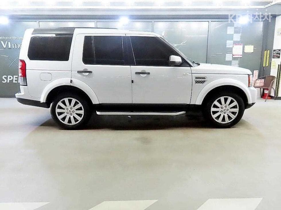 Land Rover 디스커버리43.0 TDV6 SE - 3