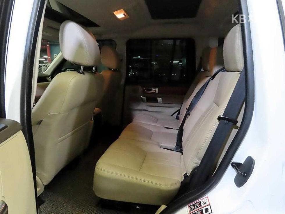 Land Rover 디스커버리43.0 TDV6 SE - 7