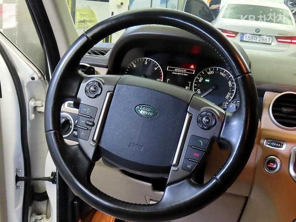 Land Rover 디스커버리43.0 TDV6 SE - 8