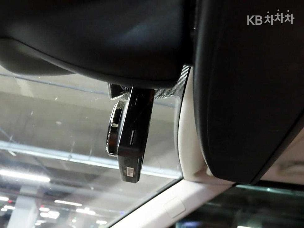 Land Rover 디스커버리43.0 TDV6 SE - 13