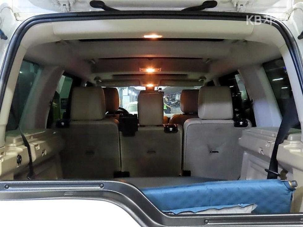 Land Rover 디스커버리43.0 TDV6 SE - 16
