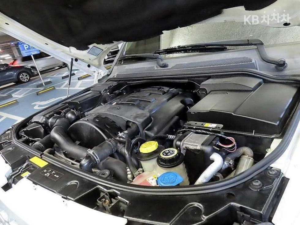 Land Rover 디스커버리43.0 TDV6 SE - 17