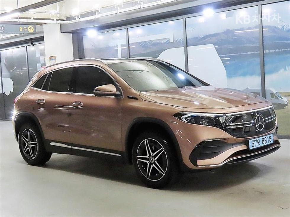 Mercedes-Benz EQA (H243) EQA 250 AMG Package Plus - Image 1