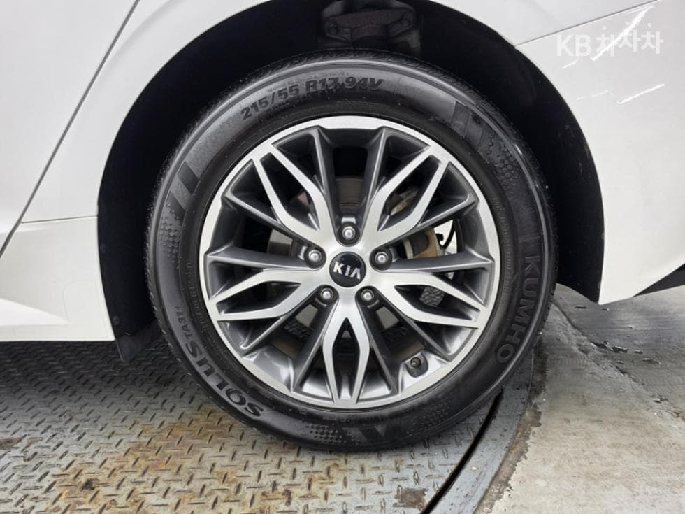 Kia K5 3rd Gen2.0 Gasoline Prestige - 6
