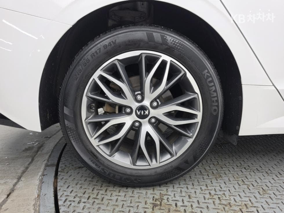 Kia K5 3rd Gen2.0 Gasoline Prestige - 8
