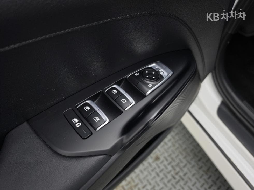Kia K5 3rd Gen2.0 Gasoline Prestige - 14