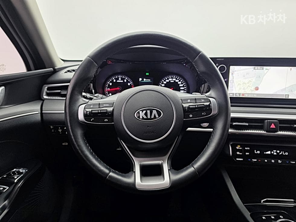 Kia K5 3rd Gen2.0 Gasoline Prestige - 17