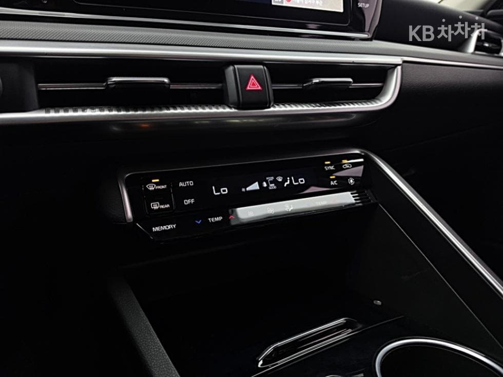 Kia K5 3rd Gen2.0 Gasoline Prestige - 21