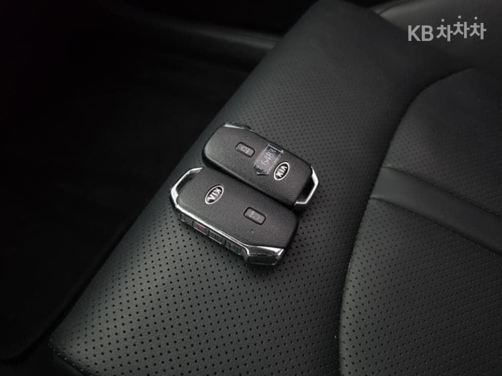 Kia K5 3rd Gen2.0 Gasoline Prestige - 24