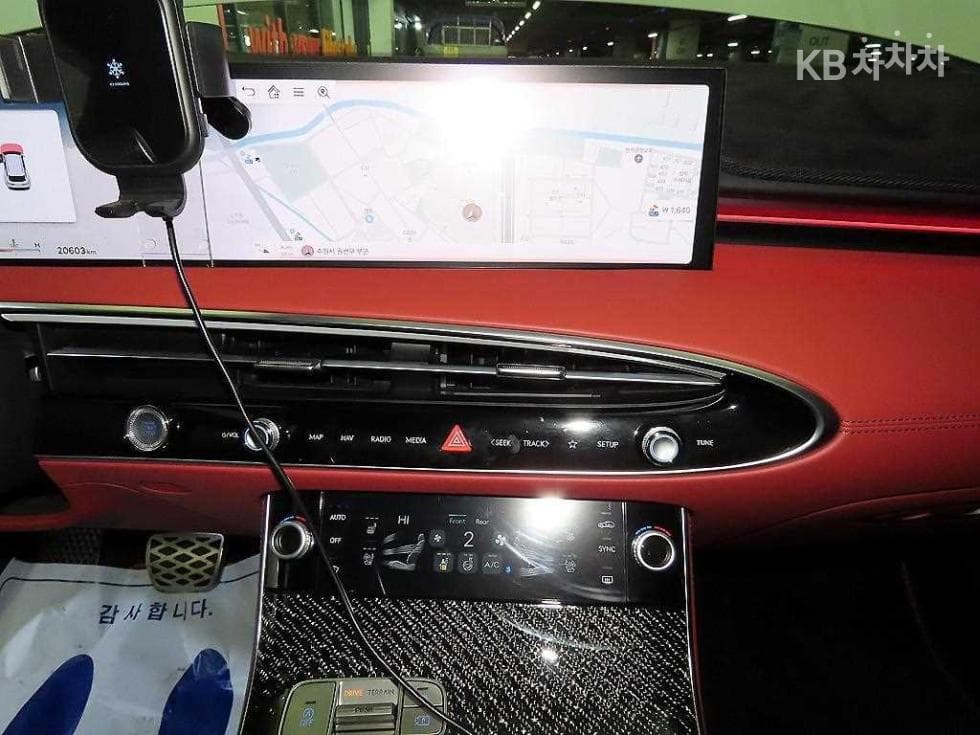 Дженезис GV70Бензин 3.5T 스포츠패키지 AWD - 11