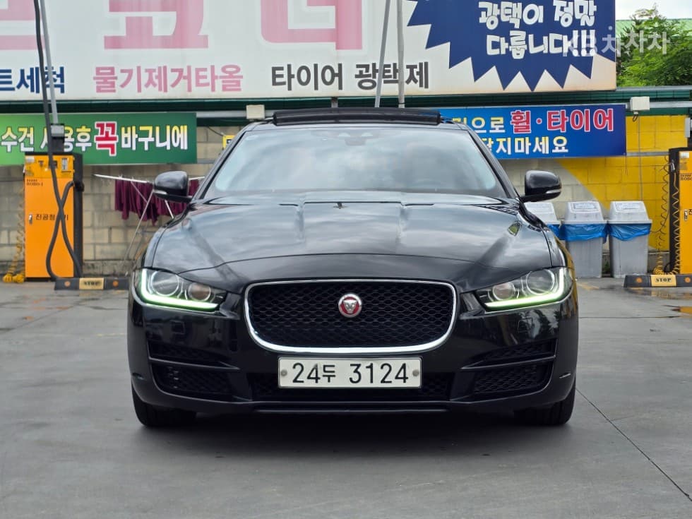 Jaguar XE2.0 Дизел PORTFOLIO - 3