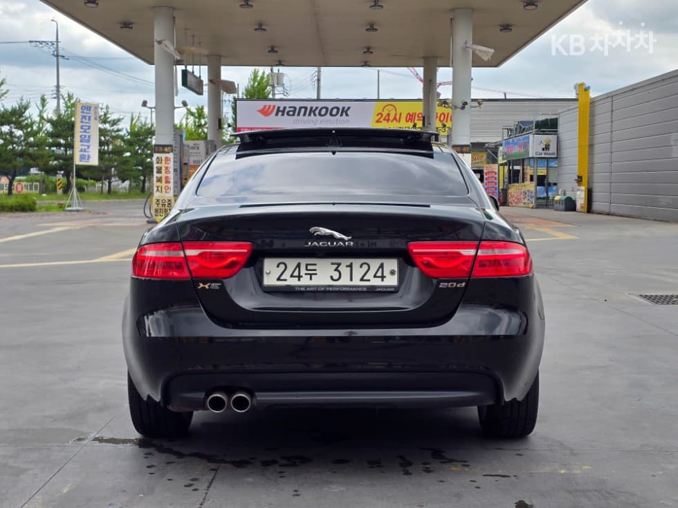 Jaguar XE2.0 Дизел PORTFOLIO - 4