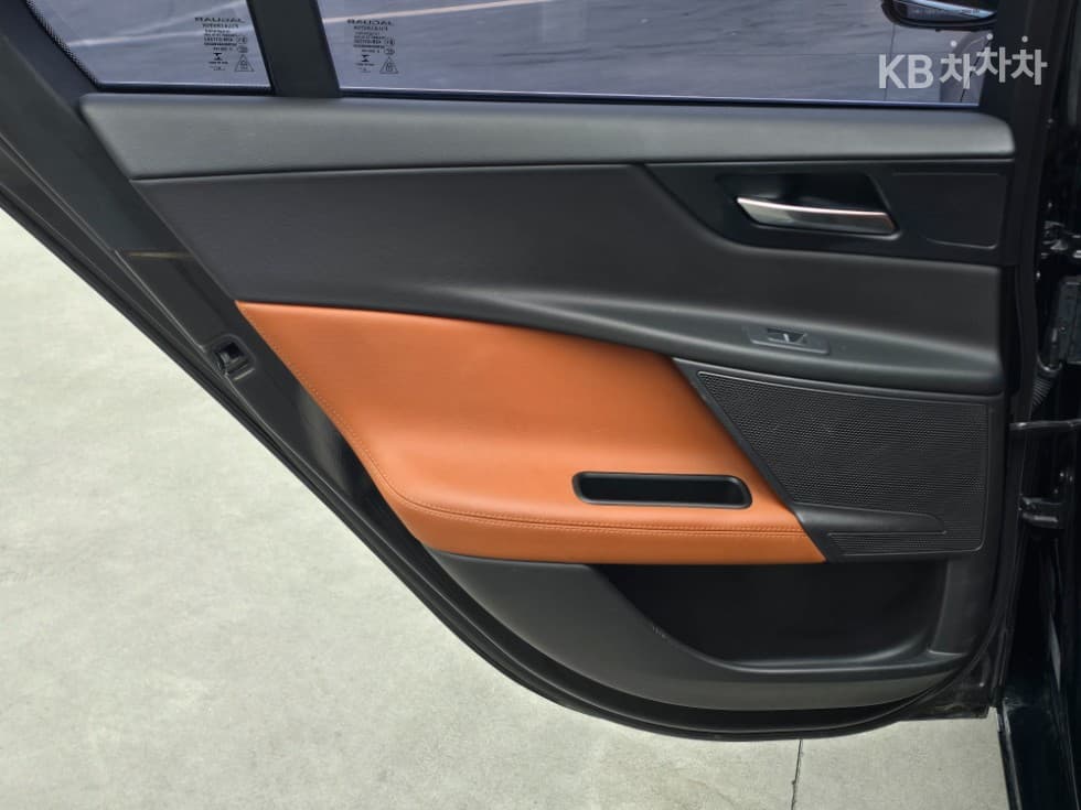 Jaguar XE2.0 Дизел PORTFOLIO - 22