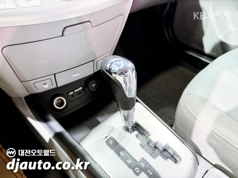 Hyundai Avante (Elantra)HD1.6 VVT S16 LUXURY - 12
