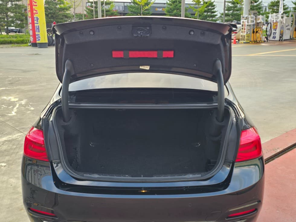 BMW New3 Series320i Sedan Luxury F30 - 18