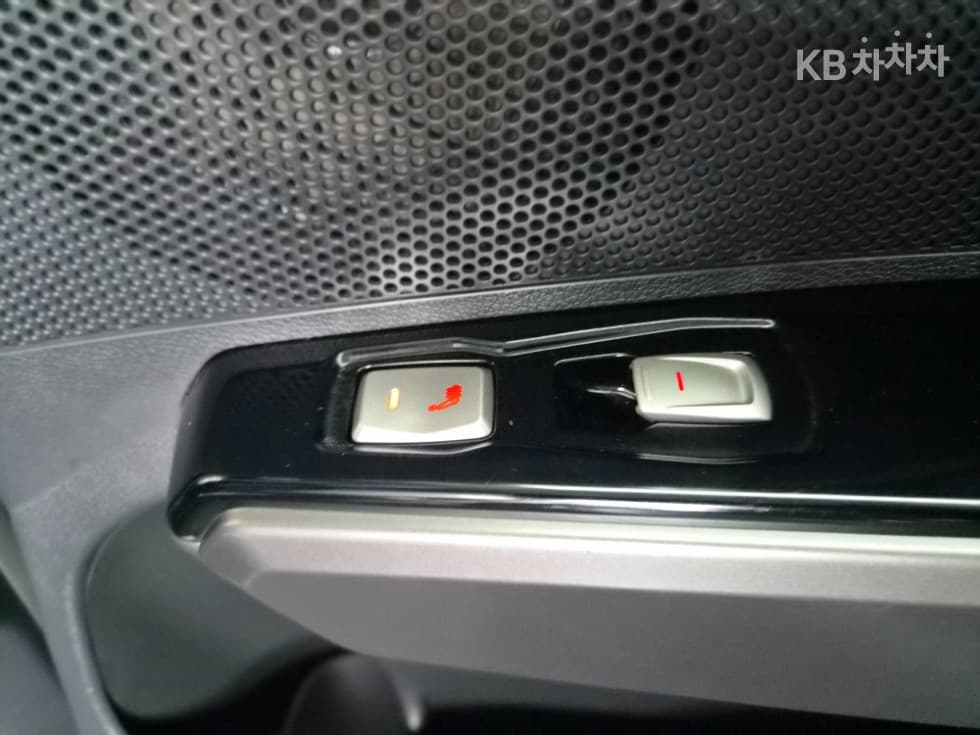 КейДжи Мобилити Тиволи Air2WD RX - 24