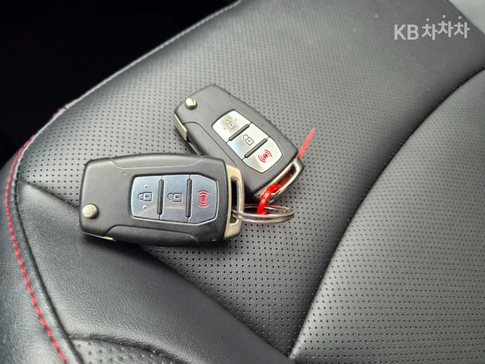 КейДжи Мобилити Тиволи Air2WD RX - 25