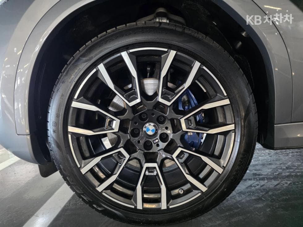 BMW X6(G06)xDrive 40i M Sport Package - 5