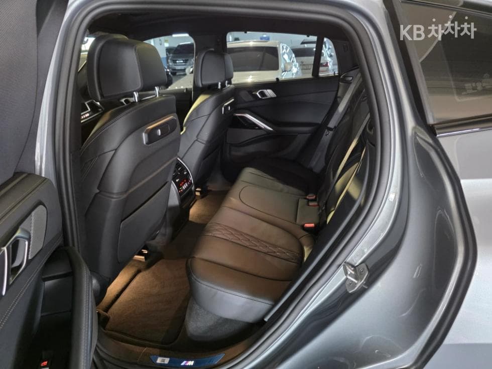 BMW X6(G06)xDrive 40i M Sport Package - 12
