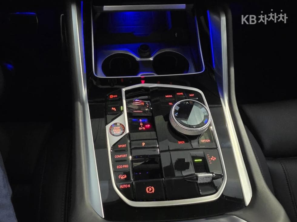 BMW X6(G06)xDrive 40i M Sport Package - 23