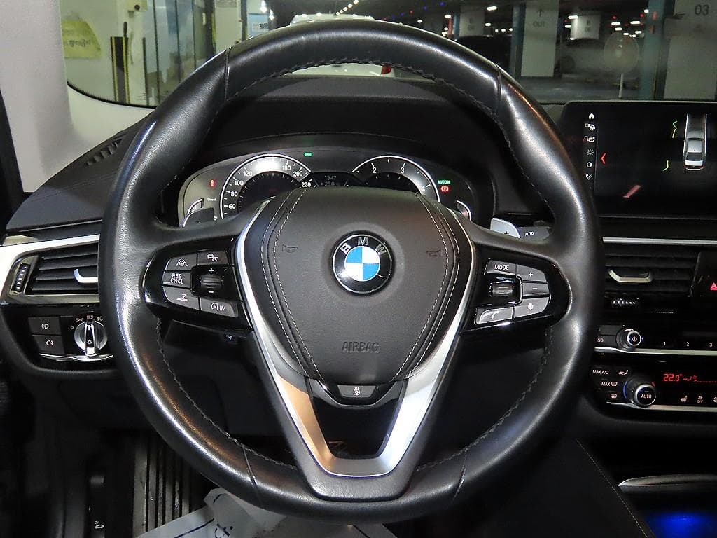 BMW 올New5 Series (G30)520d M Sport Plus - 8
