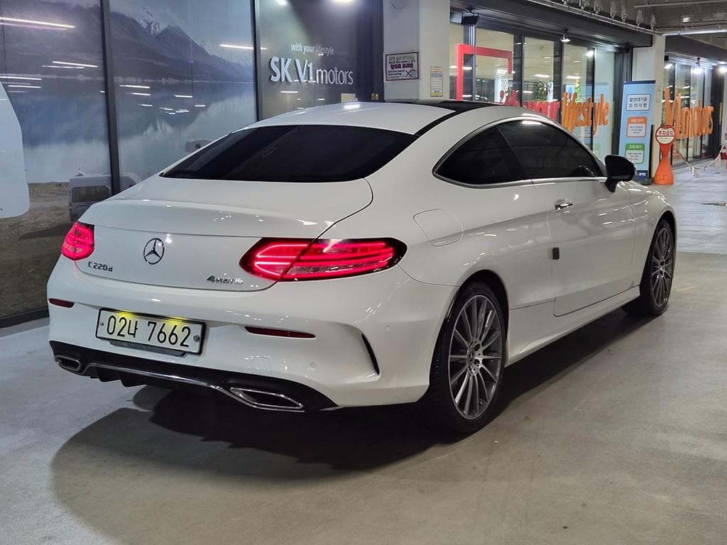 Mercedes-Benz The New (фейслифт) C-КласC220 d 4Matic Coupe W205 - 4