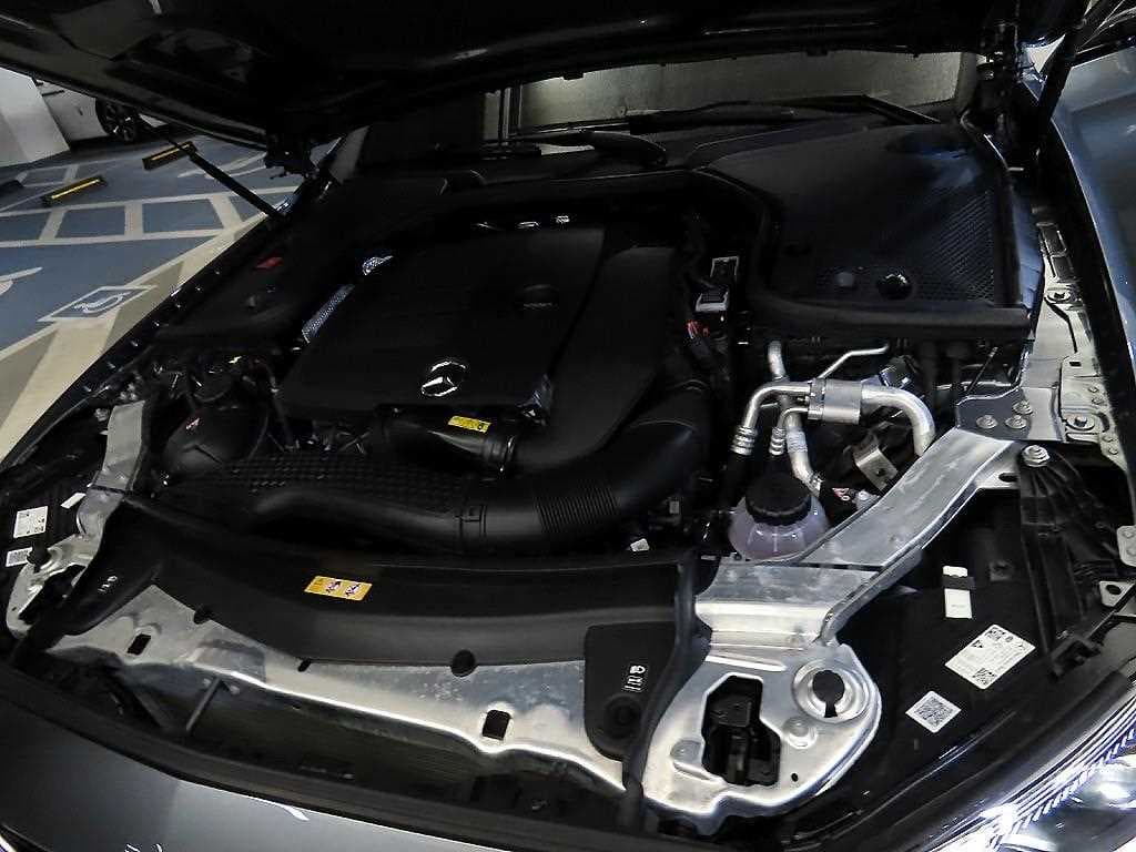 Mercedes-Benz E-Клас (W213)E350 4MATIC Exclusive - 19