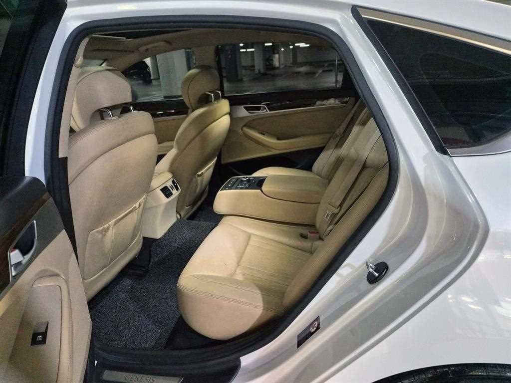 Хюндай ДженезисDHG330 Modern AWD Стандартен - 7
