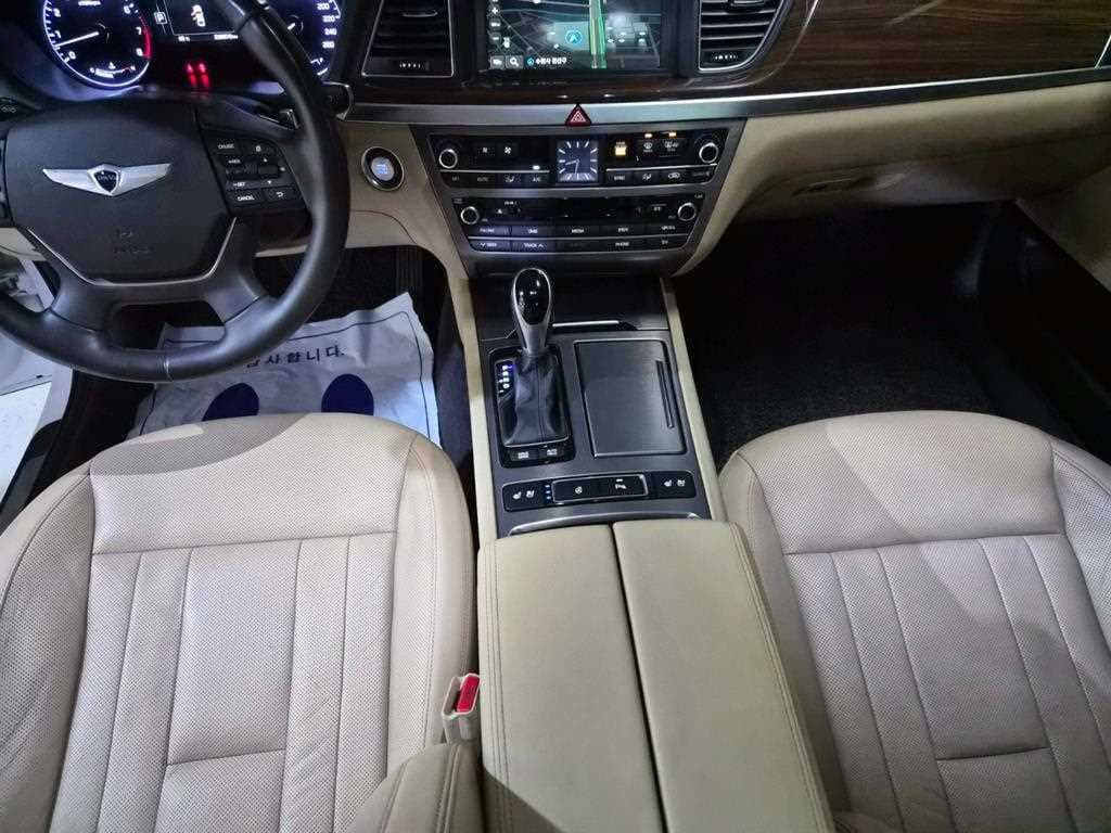 Хюндай ДженезисDHG330 Modern AWD Стандартен - 10