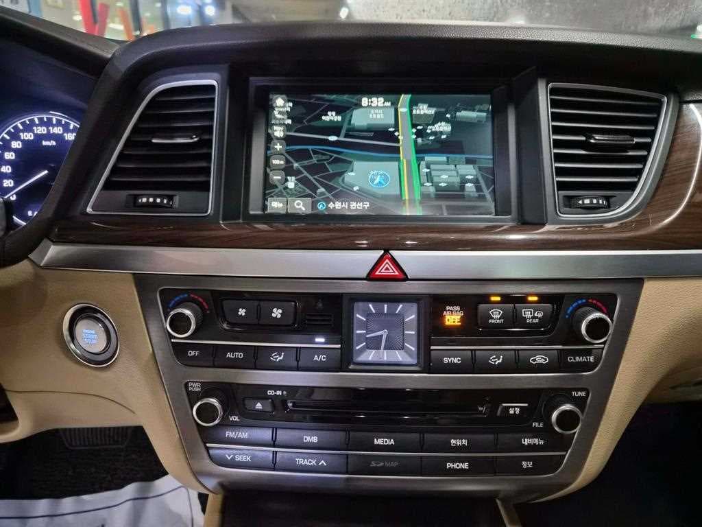 Хюндай ДженезисDHG330 Modern AWD Стандартен - 15