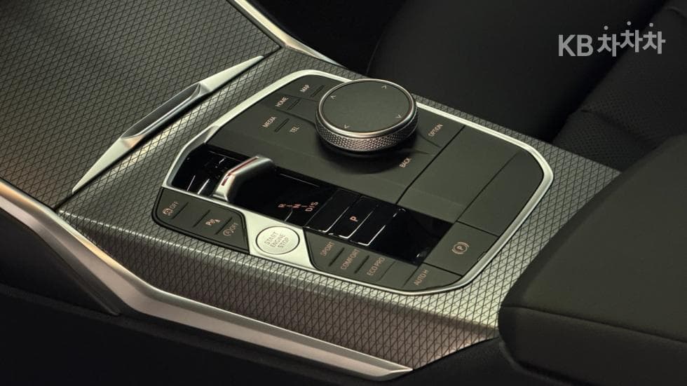 BMW 3 Series (G20)320i Touring M Sport - 9