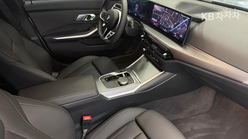 BMW 3 Series (G20)320i Touring M Sport - 16