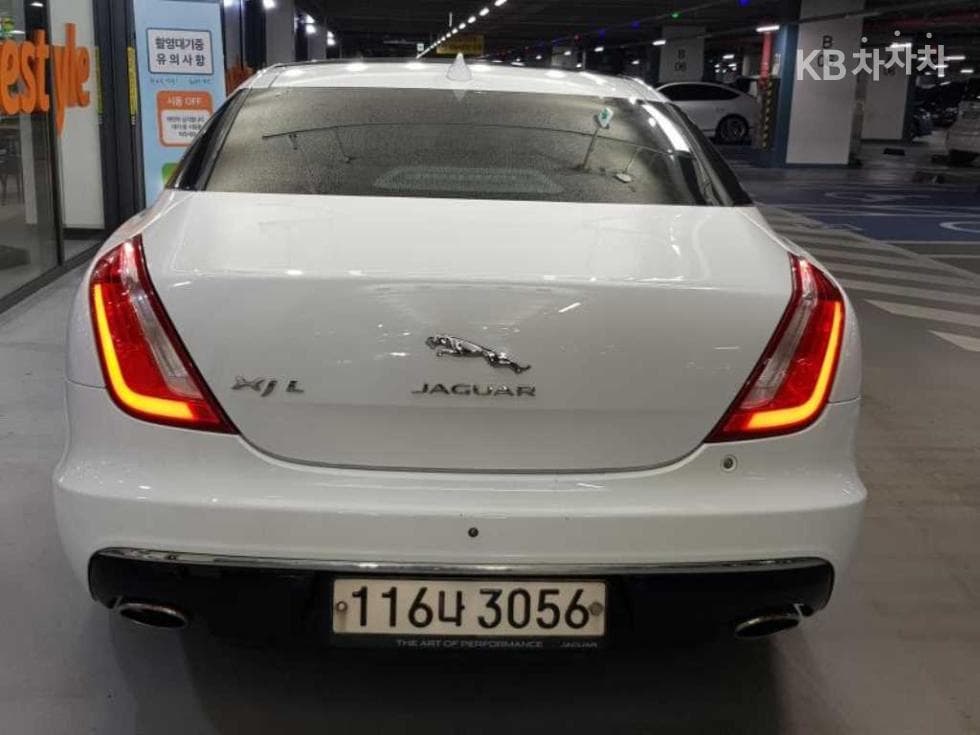 Jaguar All New XJ3.0D Премиум Люкс LWB X351 - 5